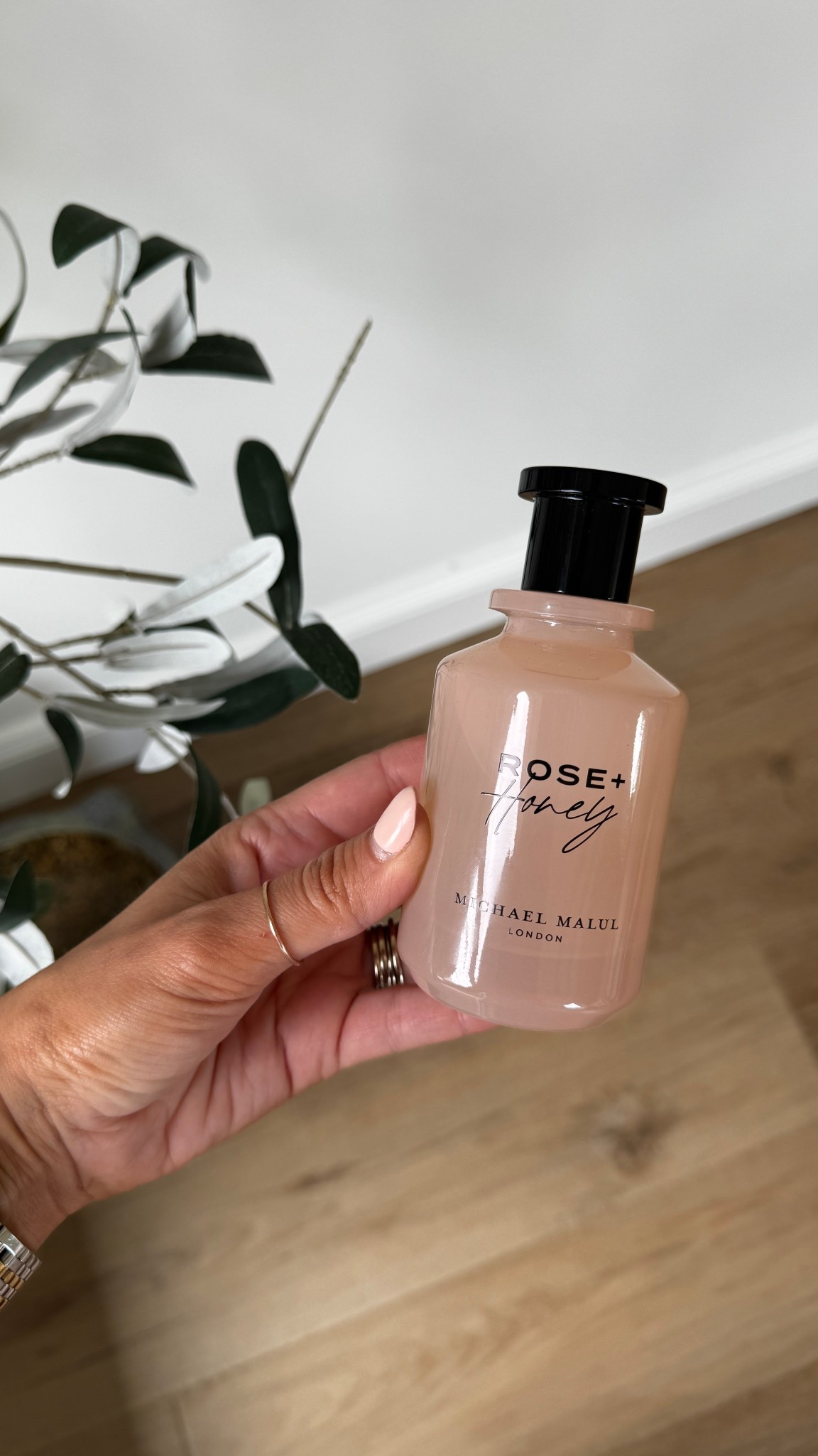 Mother’s Day is right around the corner and boy has my grief turned up a notch. The way fragrance can evoke so much emotion! 🤯 My fav lately is this rose + honey — reminds me so much of my mama. Makes a great Mother’s Day gift — whether your loved one is here with 

#LTKFindsUnder100 #LTKStyleTip #LTKGiftGuide