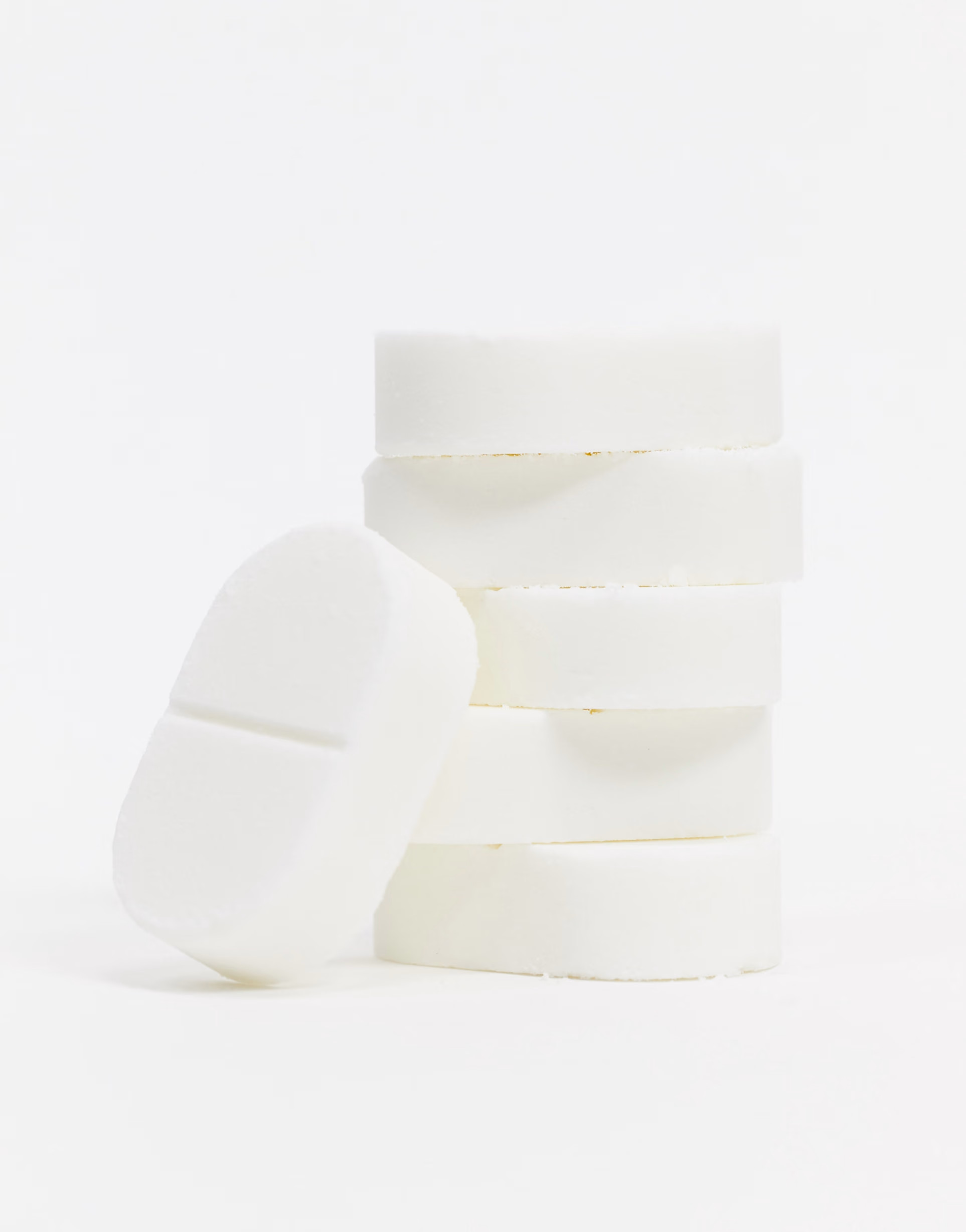 OUAI Chill Pills Bath Bomb Pot | ASOS (Global)