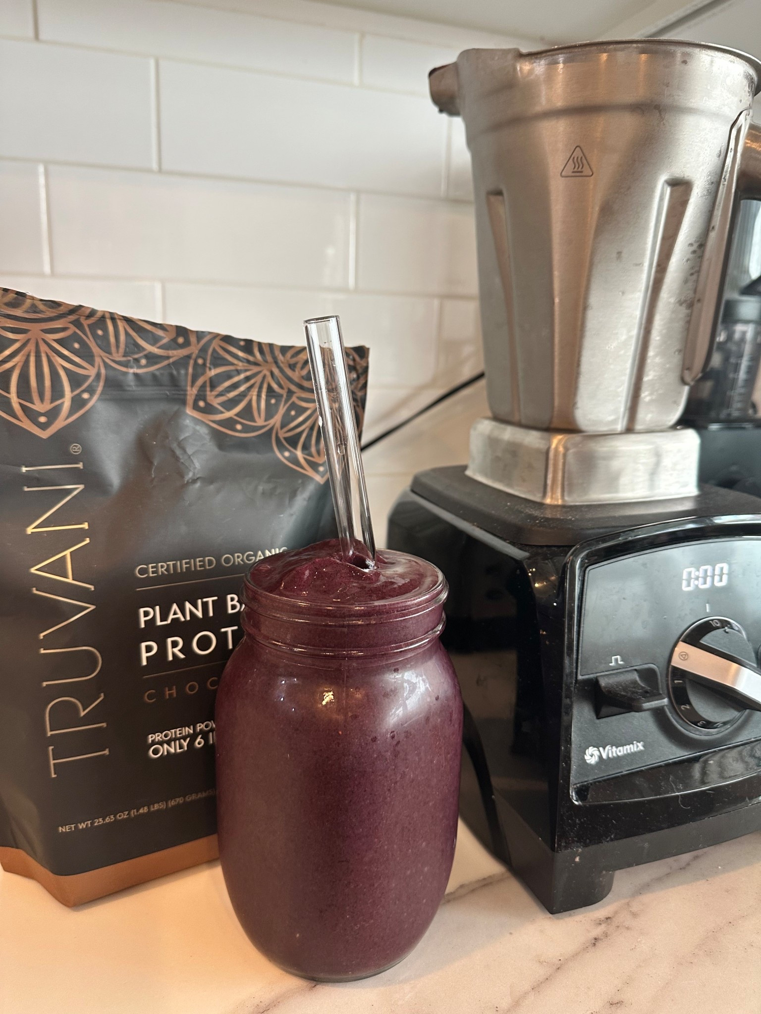 My go-to protein is on Black Friday sale! I don’t eat meat so I’m picky — this one has zero fillers, is easy on my stomach, and actually tastes good. My daily smoothie: wild organic frozen blueberries, water, and 1 scoop of chocolate protein 🤍 Everything linked.

#LTKfoodie #LTKCyberWeek #LTKActive