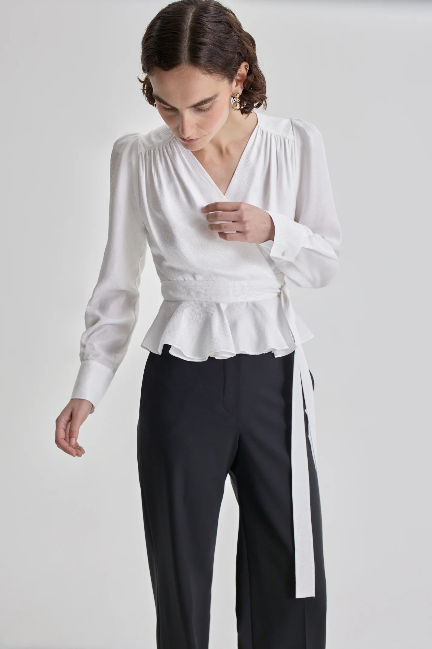 SILK JACQUARD GTHER SLEEVE BLOUSE - WHITE - Scanlan Theodore | Scanlan Theodore AU