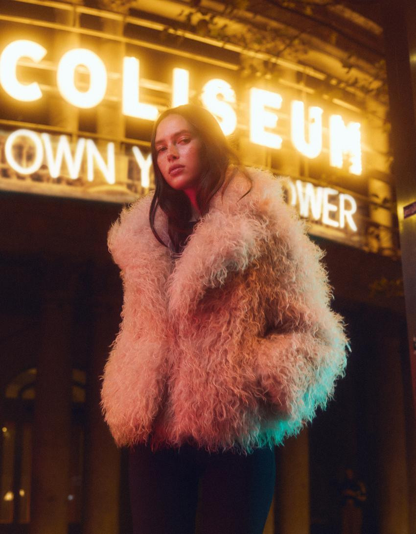 Kunstfelljacke - Damen | Bershka DE