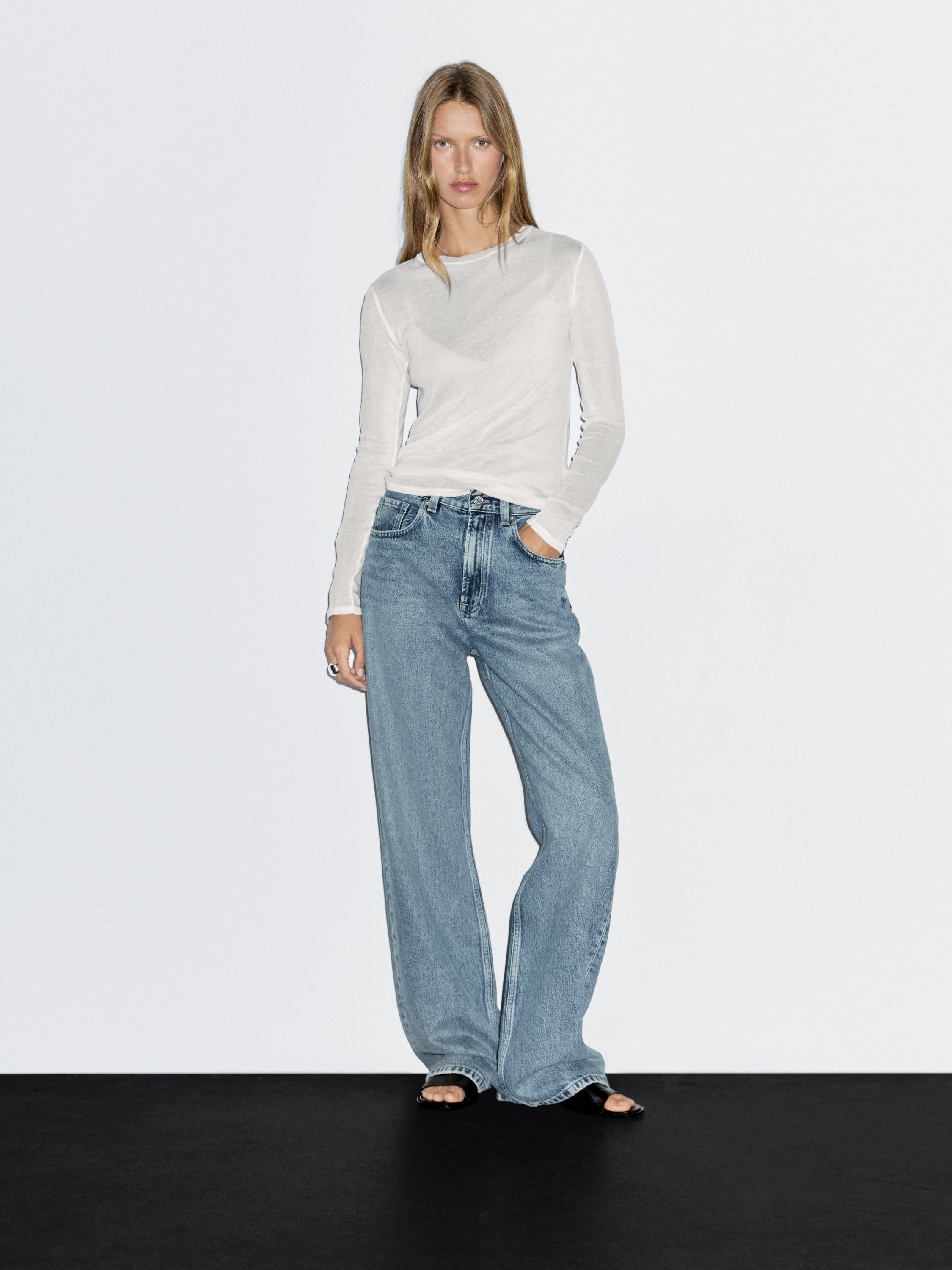 Lightweight t-shirt with collar detail | Massimo Dutti US