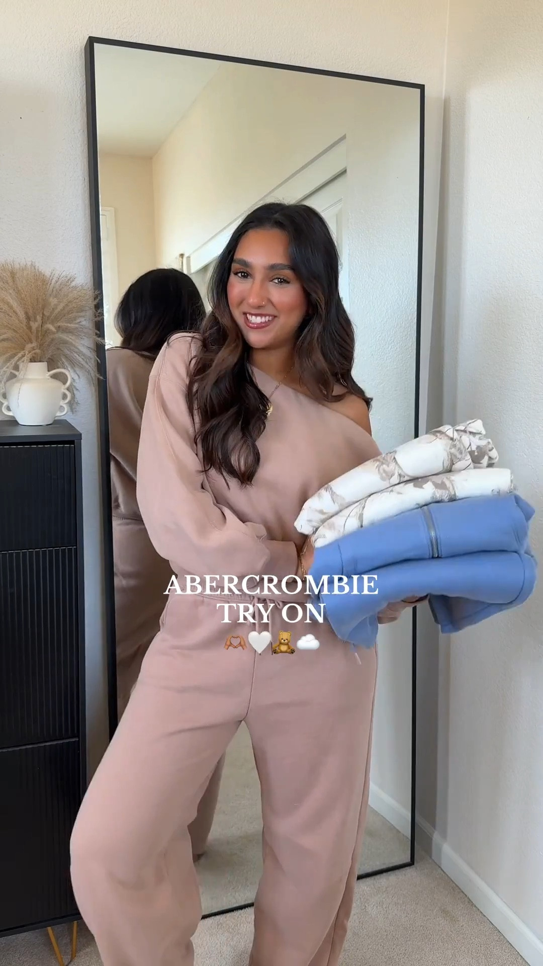 #abercrombiepartner @abercrombie is having a 20-50% sale on all sweatshirts + sweatpants! 🫶🏽🤍 + 15% almost everything else! 🤎Use code: AFFLEECE for an extra 15% off! Shop everything in my @shopltk #shopltkit #liketkit 

*Offer valid online only 10/8/2025-10/13/2025 in US/CA. Excludes clearance. Online price reflects discount.
If this promo is mentioned: 15% off almost everything else:

*Offer valid in stores and online 10/8/2025-10/13/2025 in
US/CA. Exclusions apply as indicated. Online price reflects discount.
If this promo is mentioned: 15% off stackable code:

*Use code
AFFLEECE to get an additional 15% off almost everything at checkout from 10/8/2025-10/13/2025 in US/CA. Exclusions apply. See details online.
