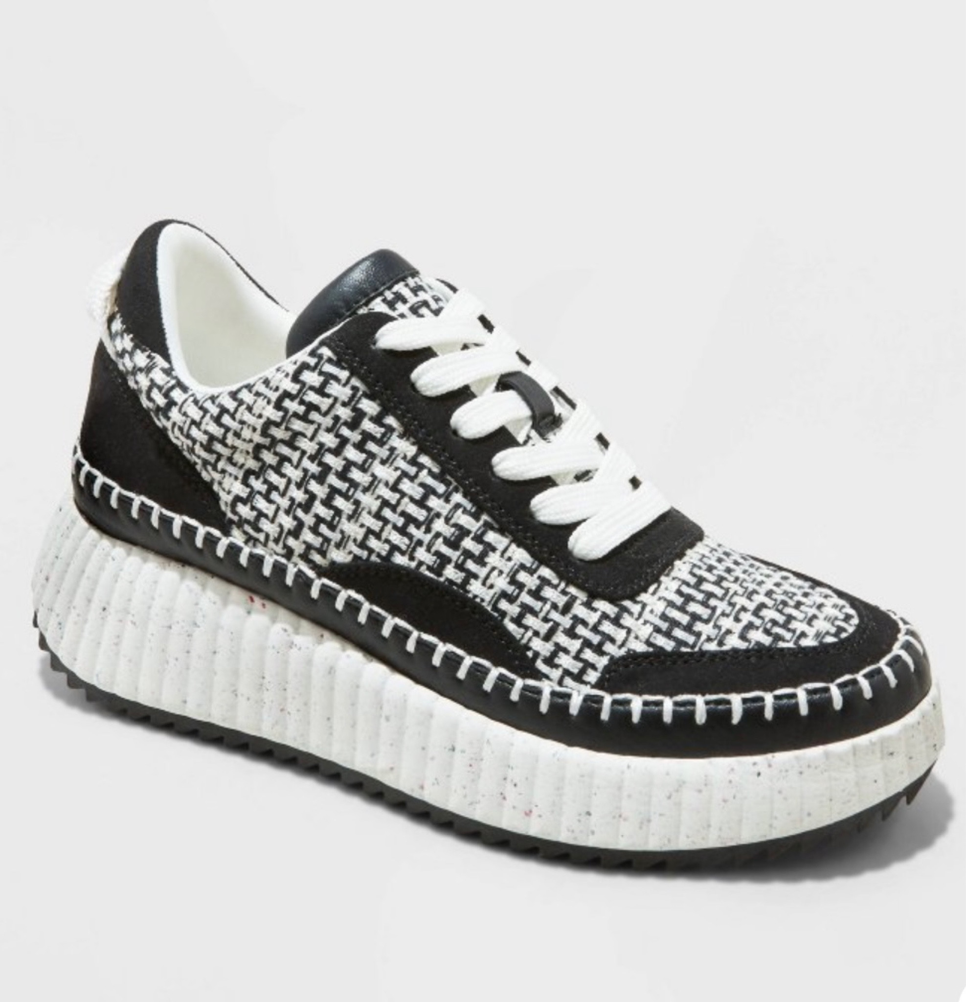 CUTEST FALL SNEAKS! 
OOTD styling these on my Tiktok❤️‍🔥


#LTKfindsunder50 #LTKshoecrush #LTKstyletip