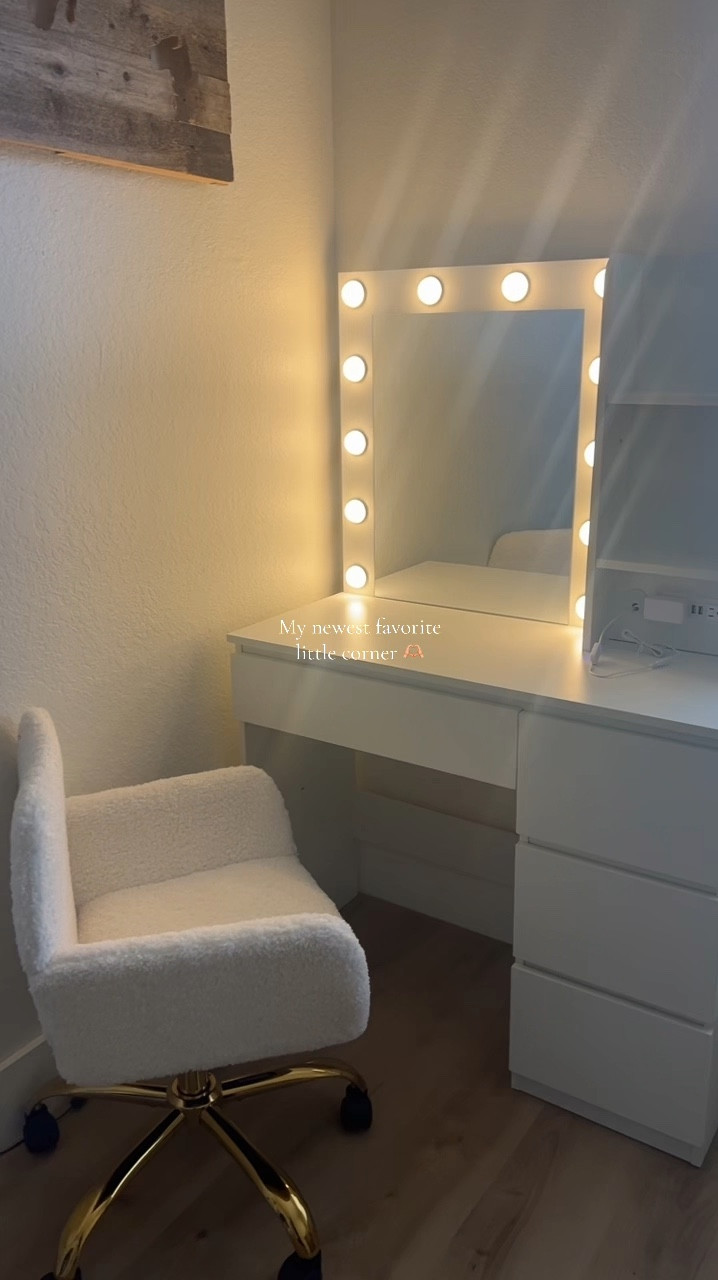 Amazon finds, Amazon must haves, makeup vanity, Amazon home, holiday gift guide, Christmas gift ideas

#LTKHoliday #LTKHome #LTKGiftGuide