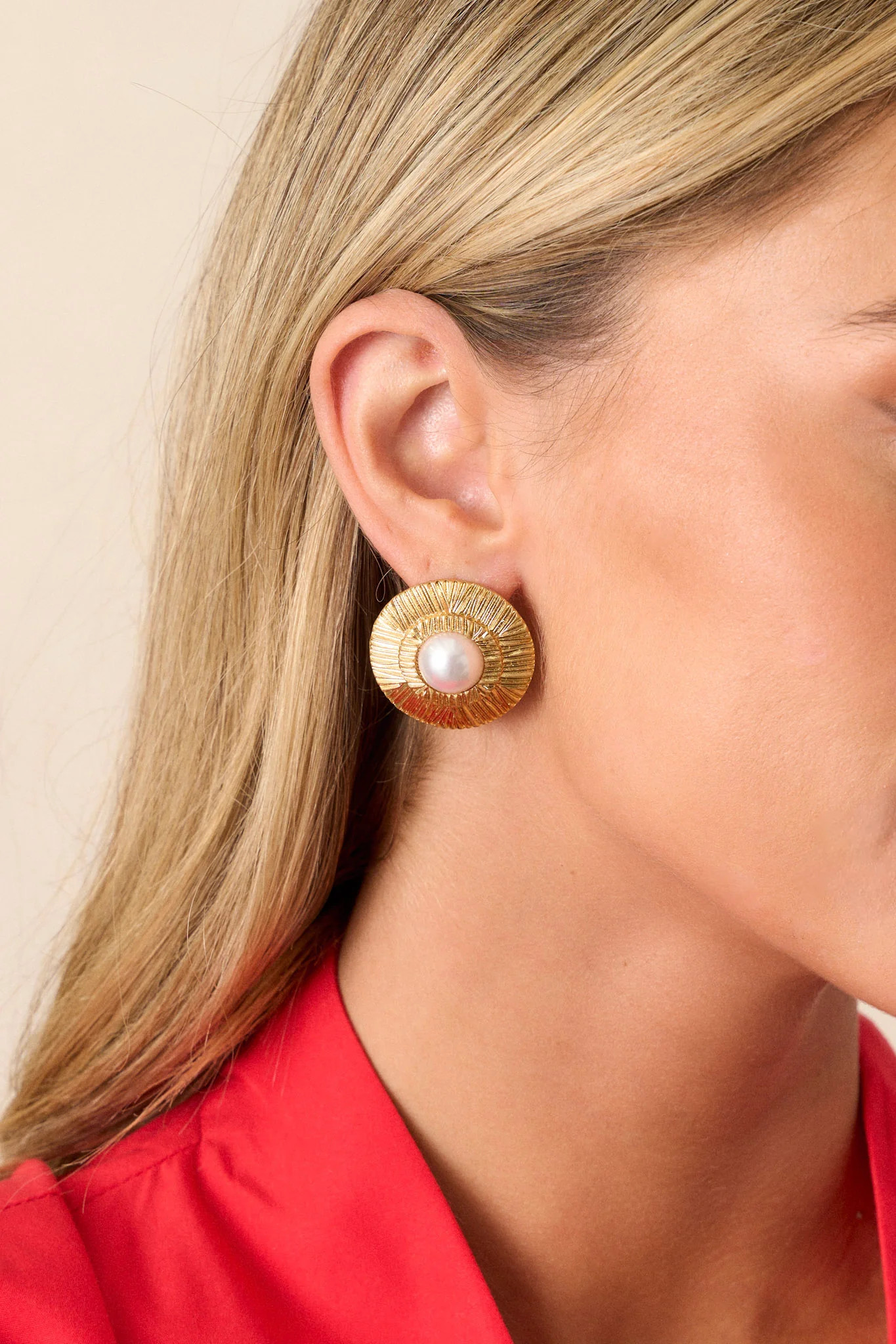 Bright Future Gold & Ivory Pearl Textured Earrings | Red Dress