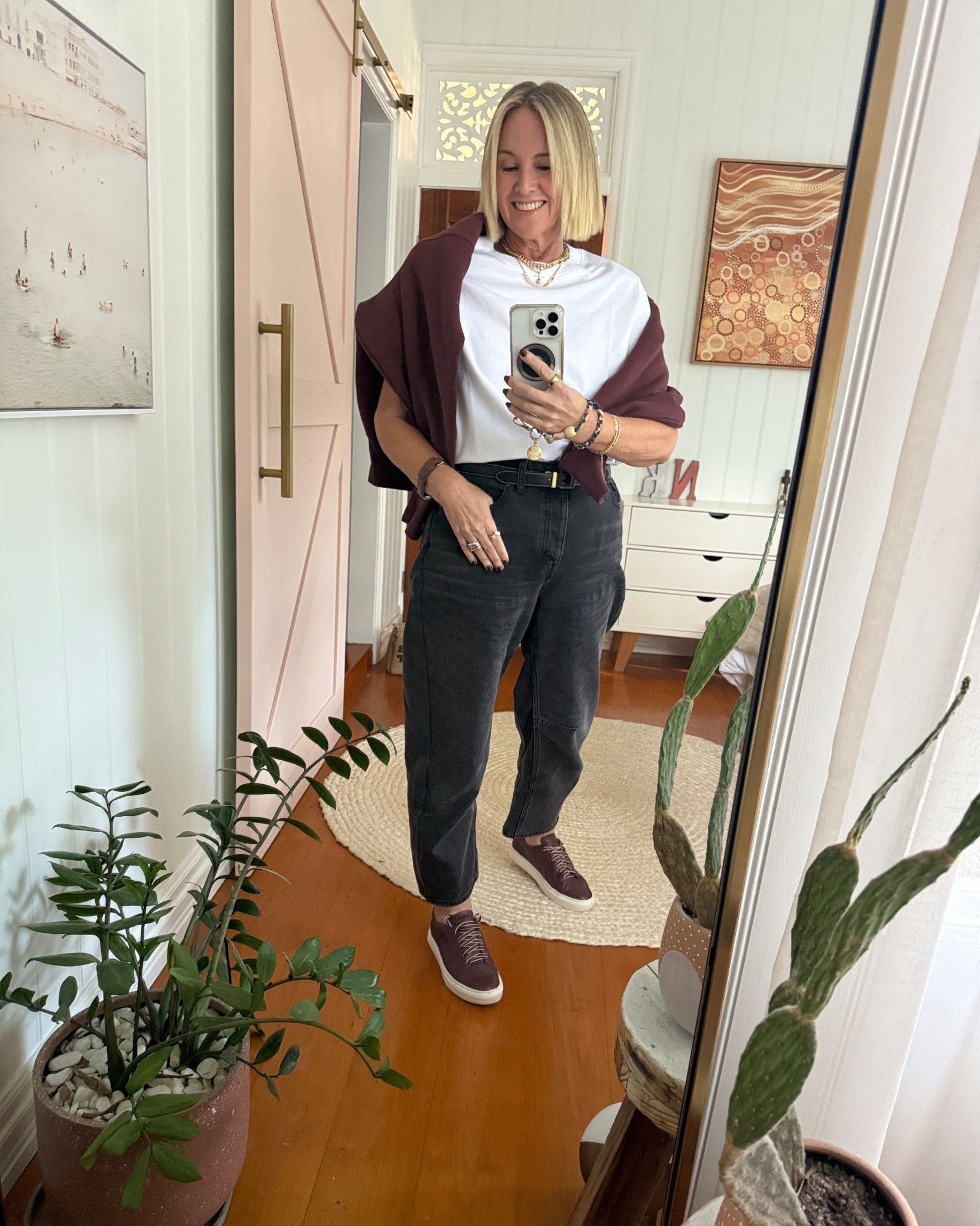 T-shirt - size L
Jeans - US size 29
Belt - size XL

#LTKmidsize #LTKover50style #LTKaustralia