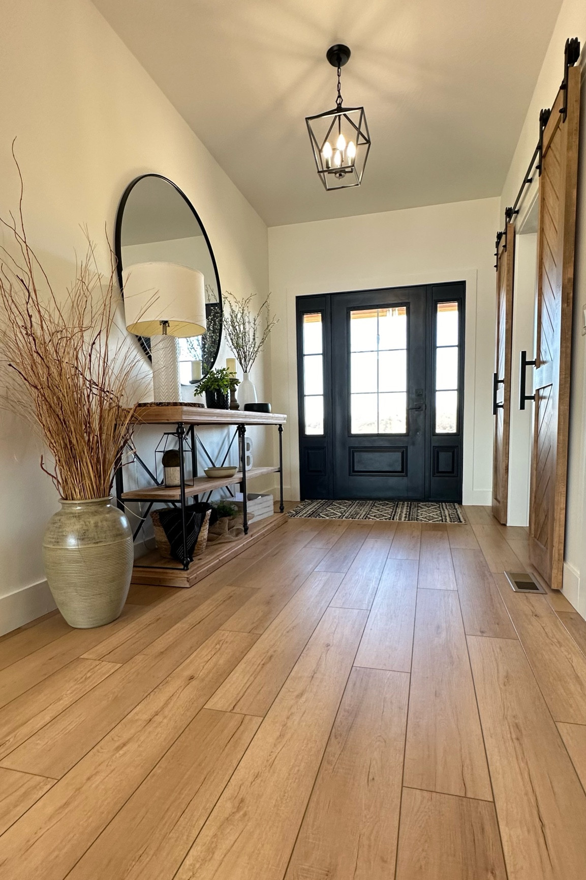 Foyer ☀️

#LTKfindsunder100 #LTKfindsunder50 #LTKhome