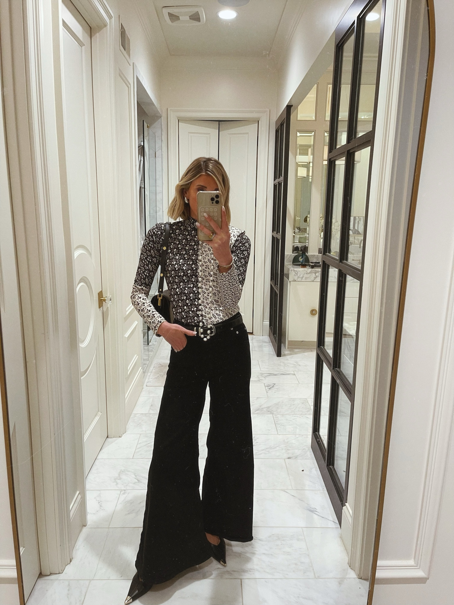 Love these extra wide leg jeans! Fit tts