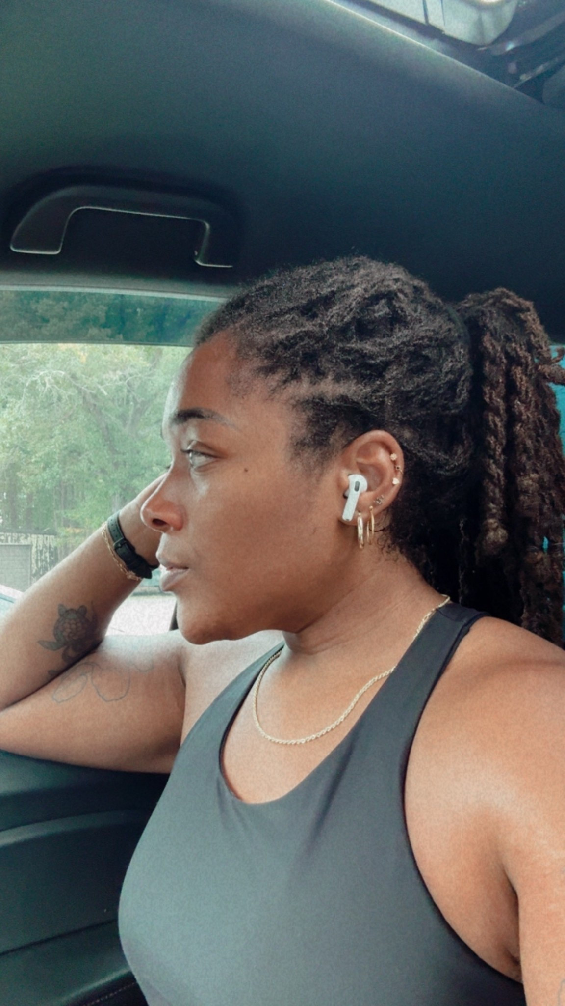 AirPods 4 are my go to when I’m working out and I don’t feel like wearing the AirPod Max. The noise cancellation on them is amazing. Plus you can also do the Live Translation with them. I paid full price for them but you can score them marked down for $89.99!

#LTKStyleTip #LTKActive #LTKTravel