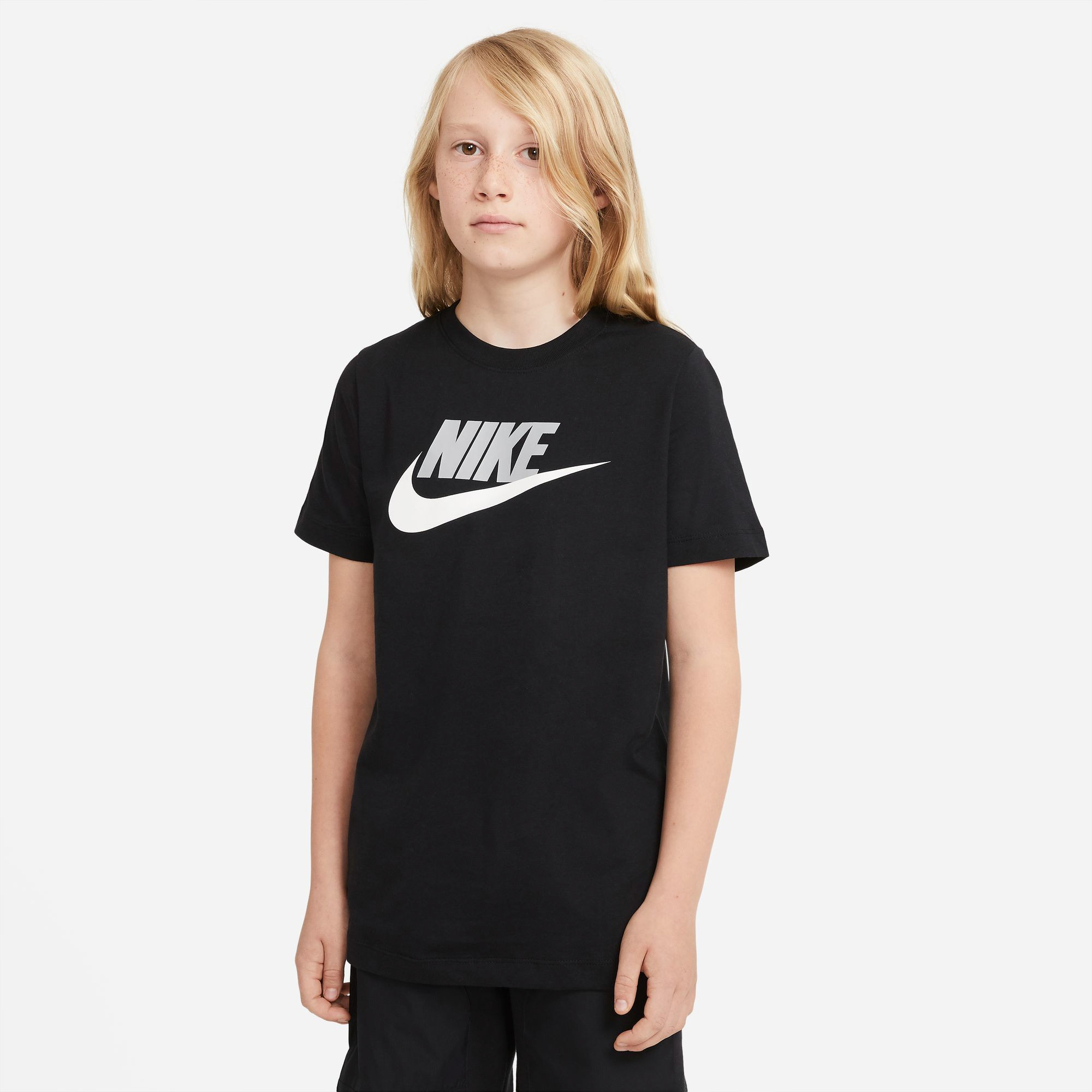 Nike NSW Futura Icon T-Shirt | Kids Foot Locker (US)