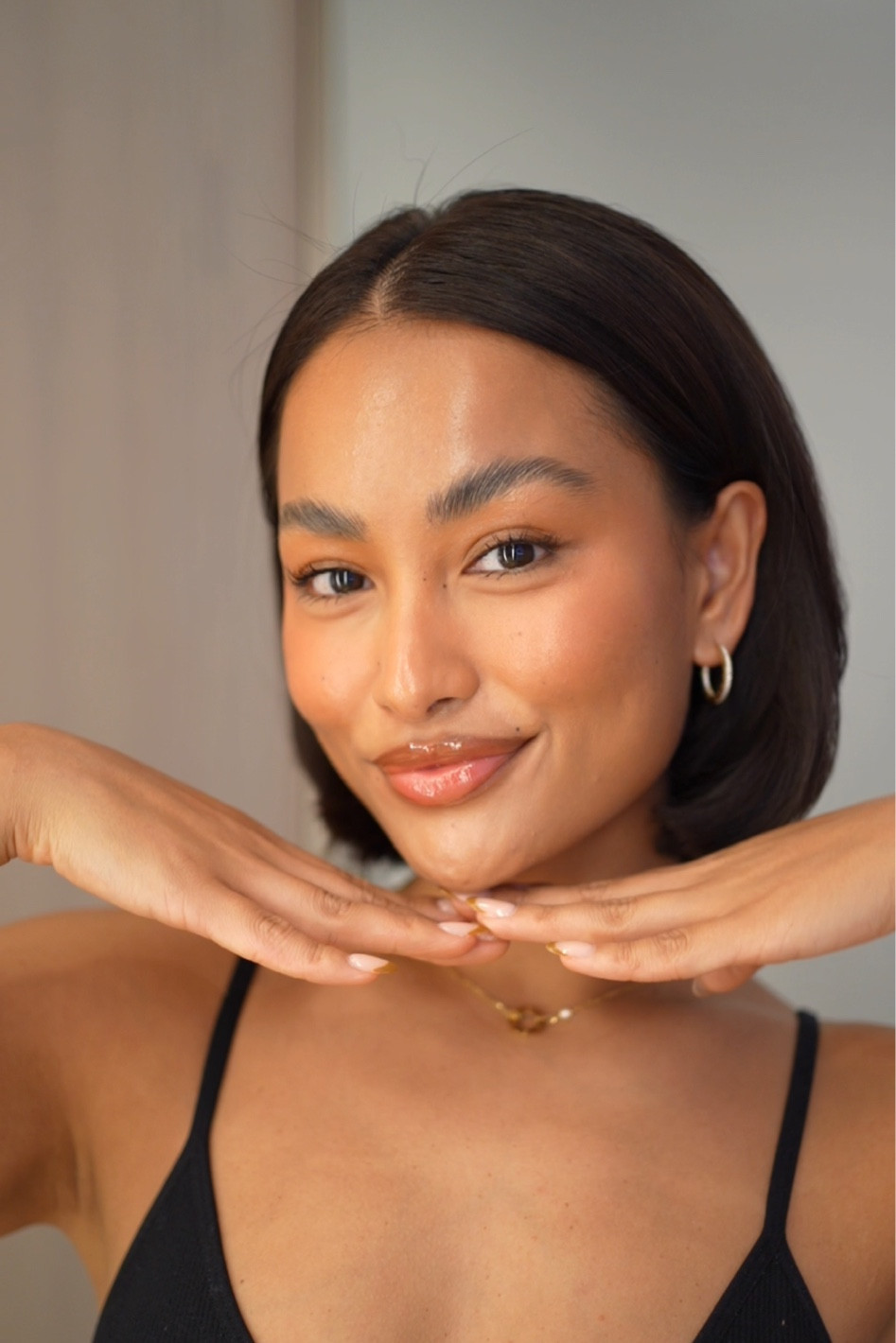 Everyday makeup look using all my fav REFY Beauty 🤍✨ Bronzer shade Tan, Blush Malaya & liner Shade Sepia 💫

#LTKbeauty #LTKeurope #LTKfamily