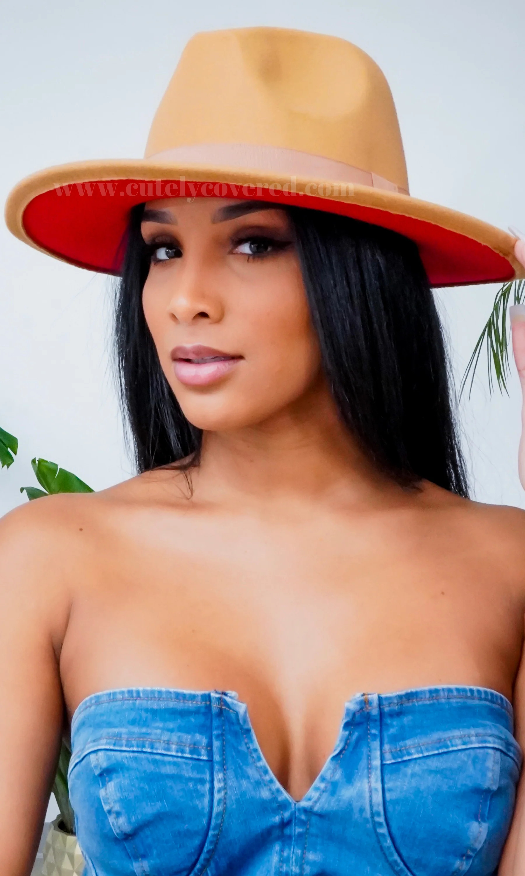 Still Trending Tan w/ Red Bottom | Wide Brim Panama Felt Fedora Hat with Band Unisex for Women Men Tan  w/ red bottom | Cutely Covered