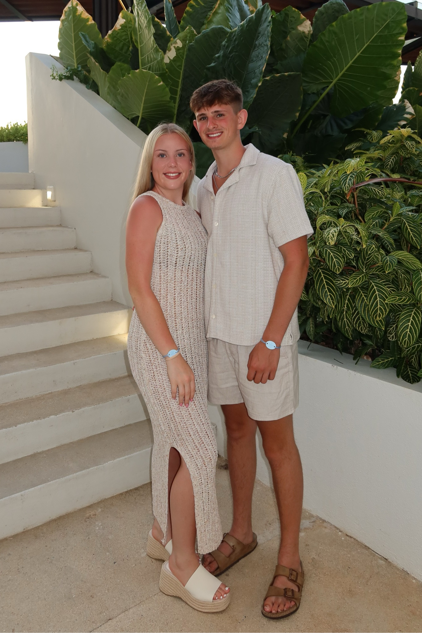 beach dinner outfit!! 