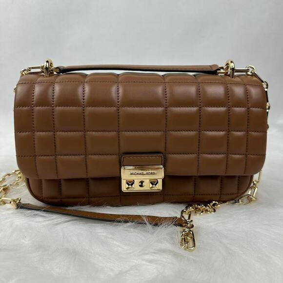 Michael Kors Tribeca Large Quilted Leather Shoulder/Crossbody Bag in Brown | Poshmark