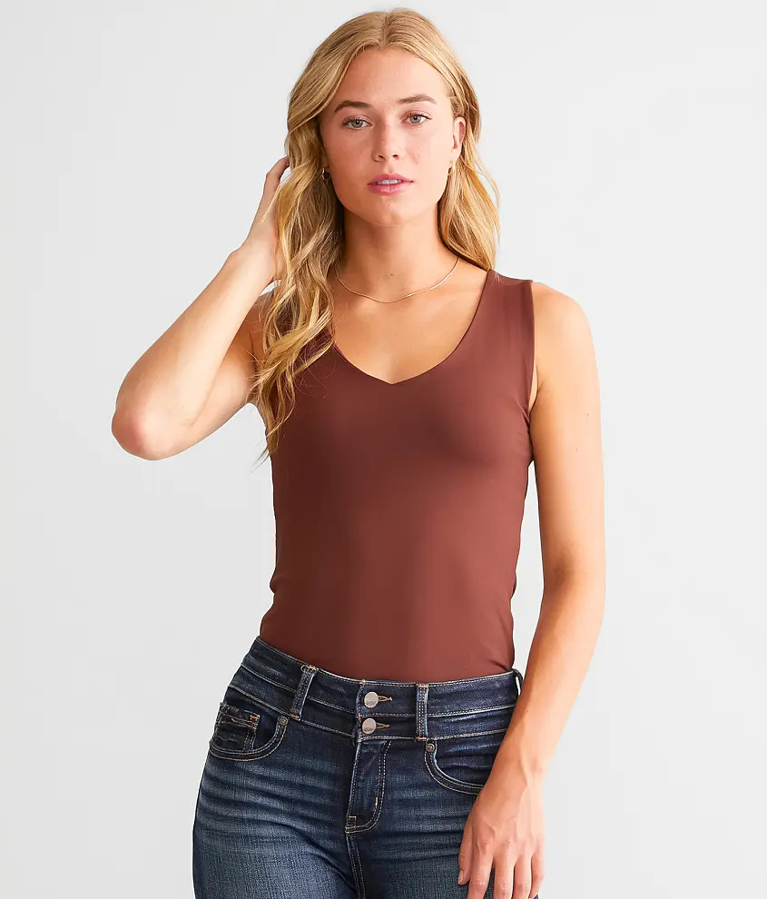 Shaping & Smoothing Tank Top | Buckle