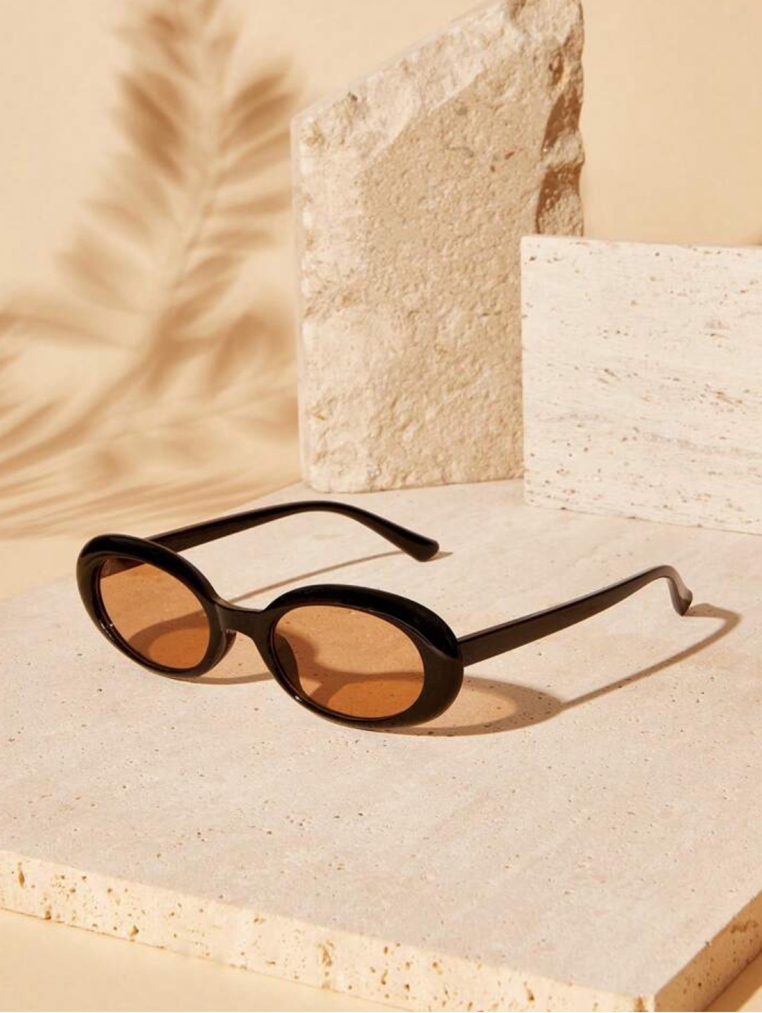 Minimalistic Small Frame Black Chic Sunglasses

#LTKSwim #LTKStyleTip #LTKTravel