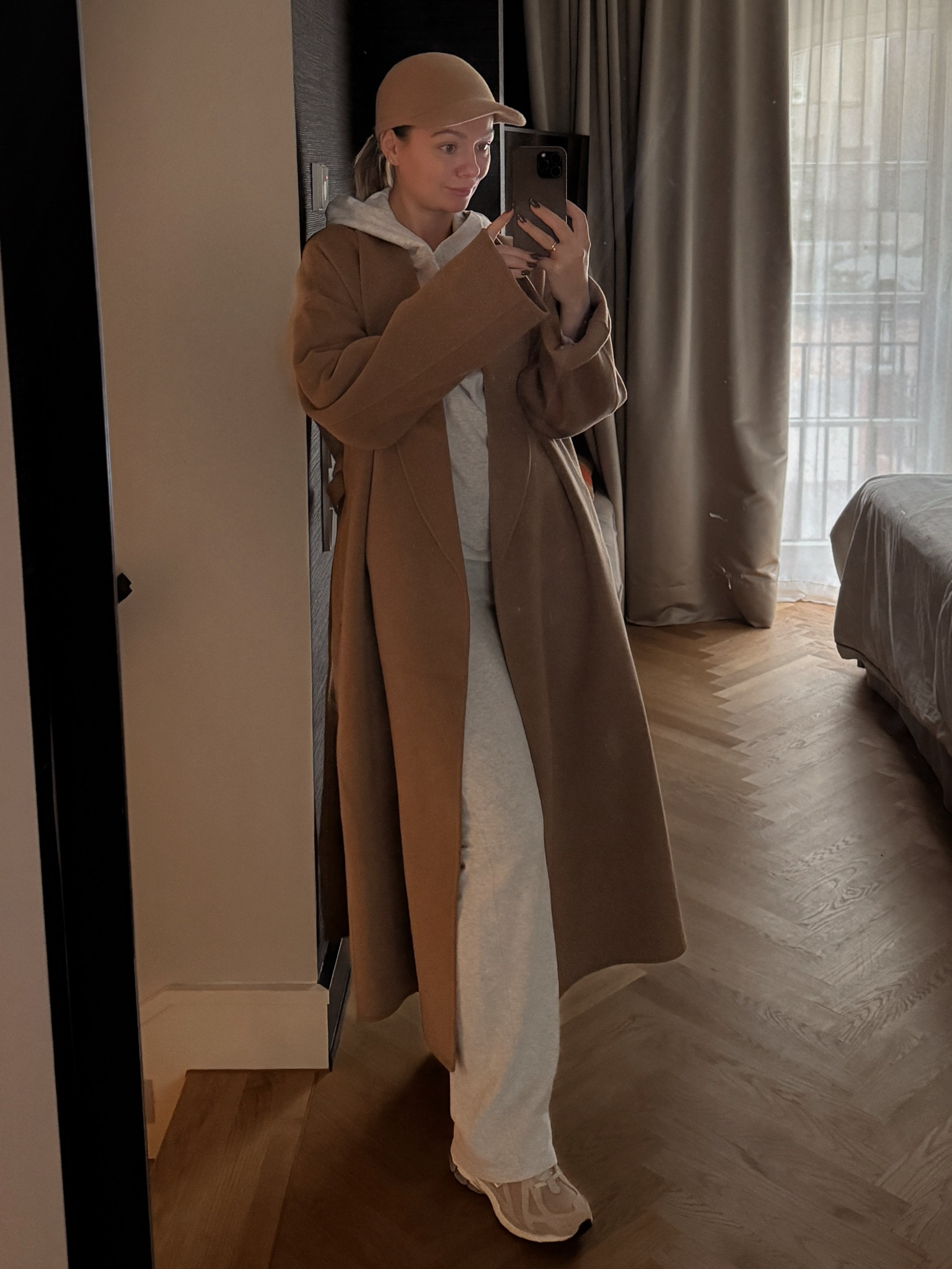 🍂Es darf auch mal ein gemütliches Herbstoutfit sein🍂 Mantel, cozy Loungewear, Cap und fertig🤎

#LTKeurope #LTKstyletip #LTKfindsunder100