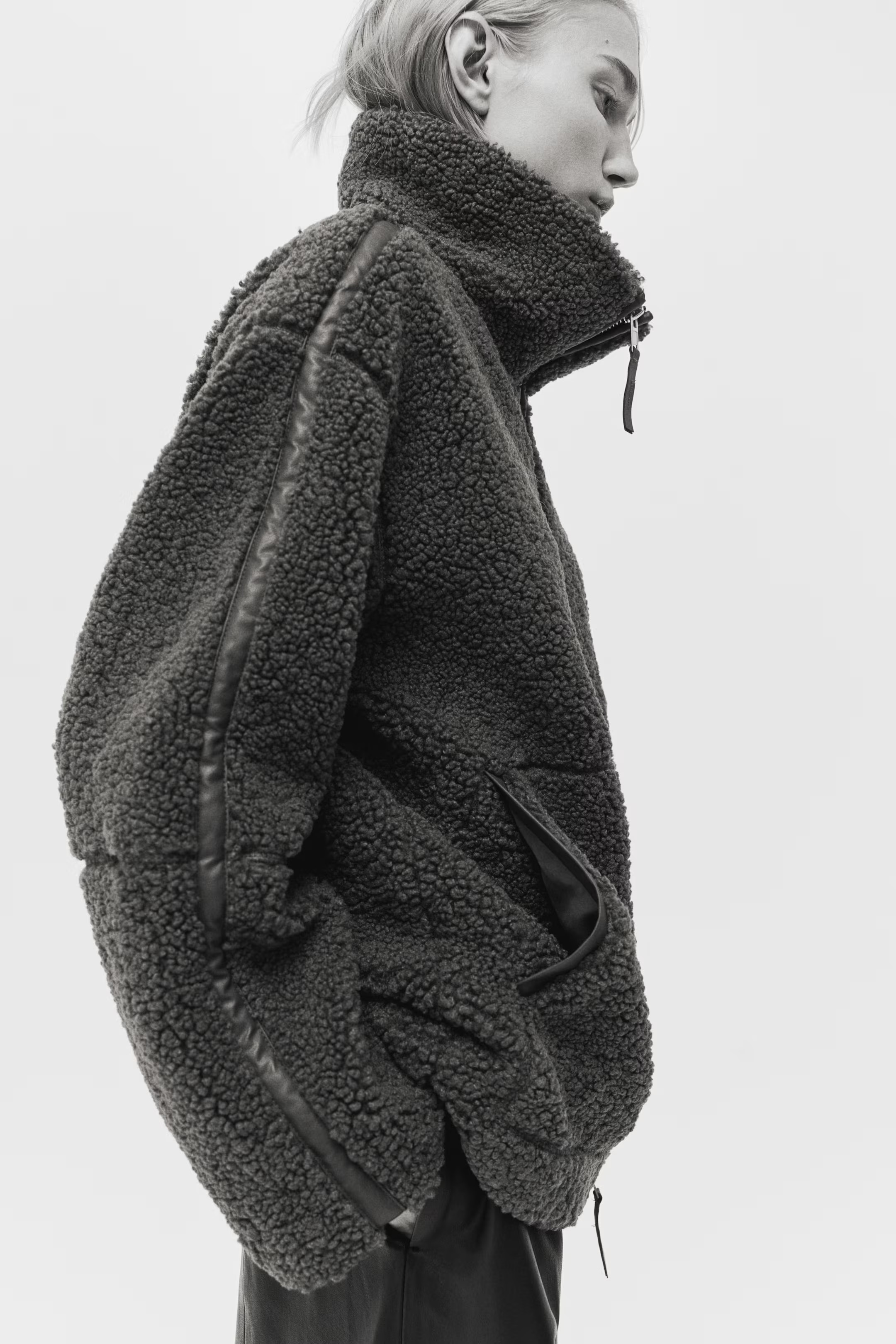 Loose teddy jacket | H&M (UK, MY, IN, SG, PH, TW, HK)