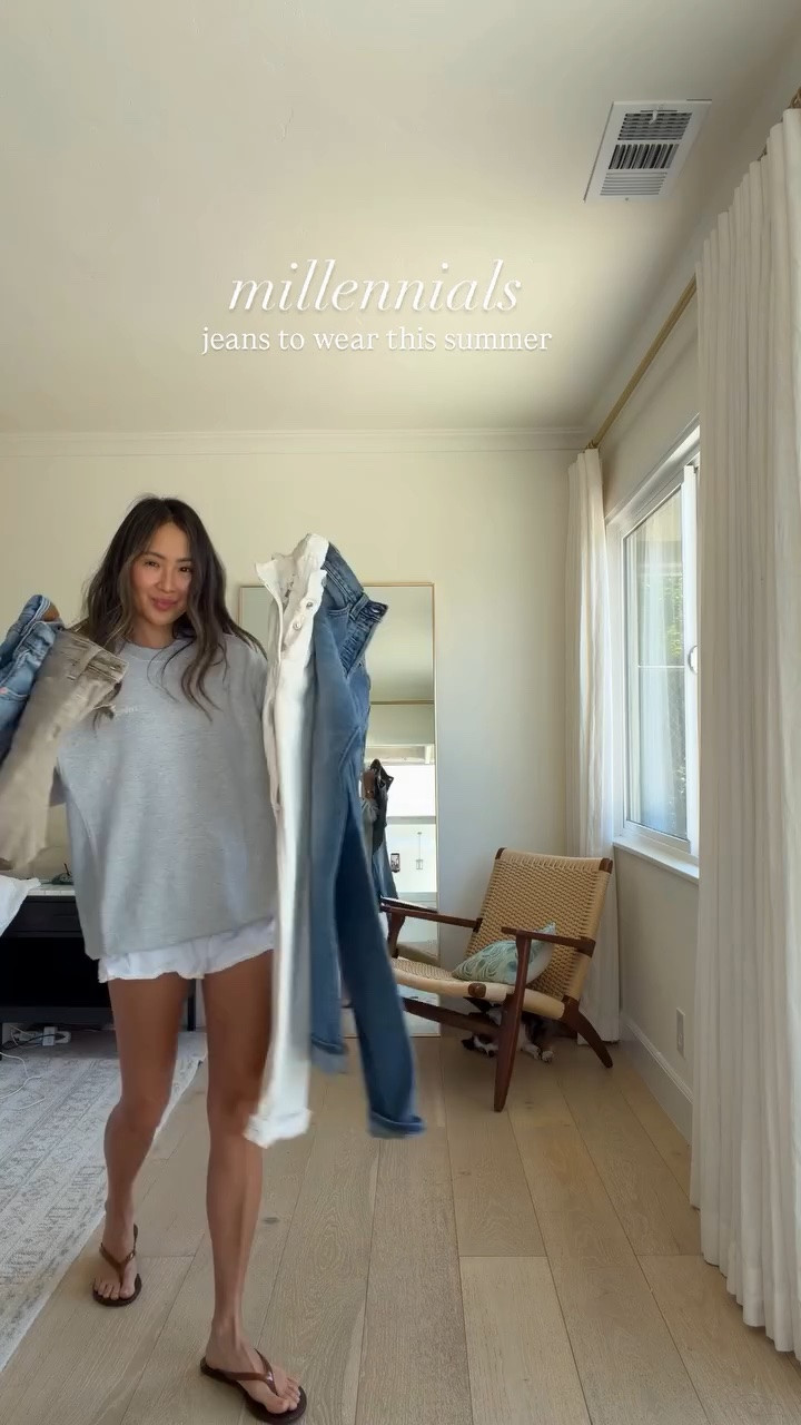 1. Ribcage shade blow my
mind go one size up 
2. 501 mid thigh short shade chipped winter tig go one size up
3. wedgies shade invest access, go one size up 
4. 501 ‘90s jeans shade ecru go tts


@levis #LevisLTKPartner @Shop.LTK #liketkit #Levispartner