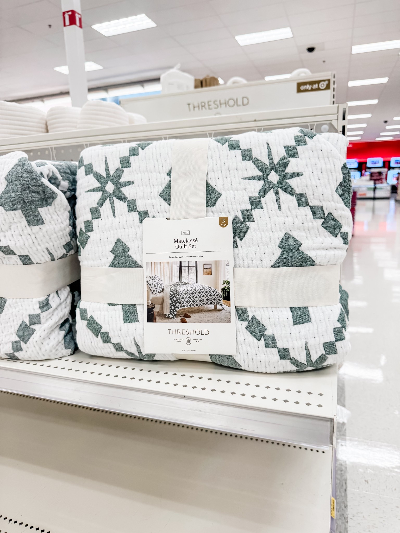 found our quilt Christmas bedding 

#LTKHome #LTKSeasonal