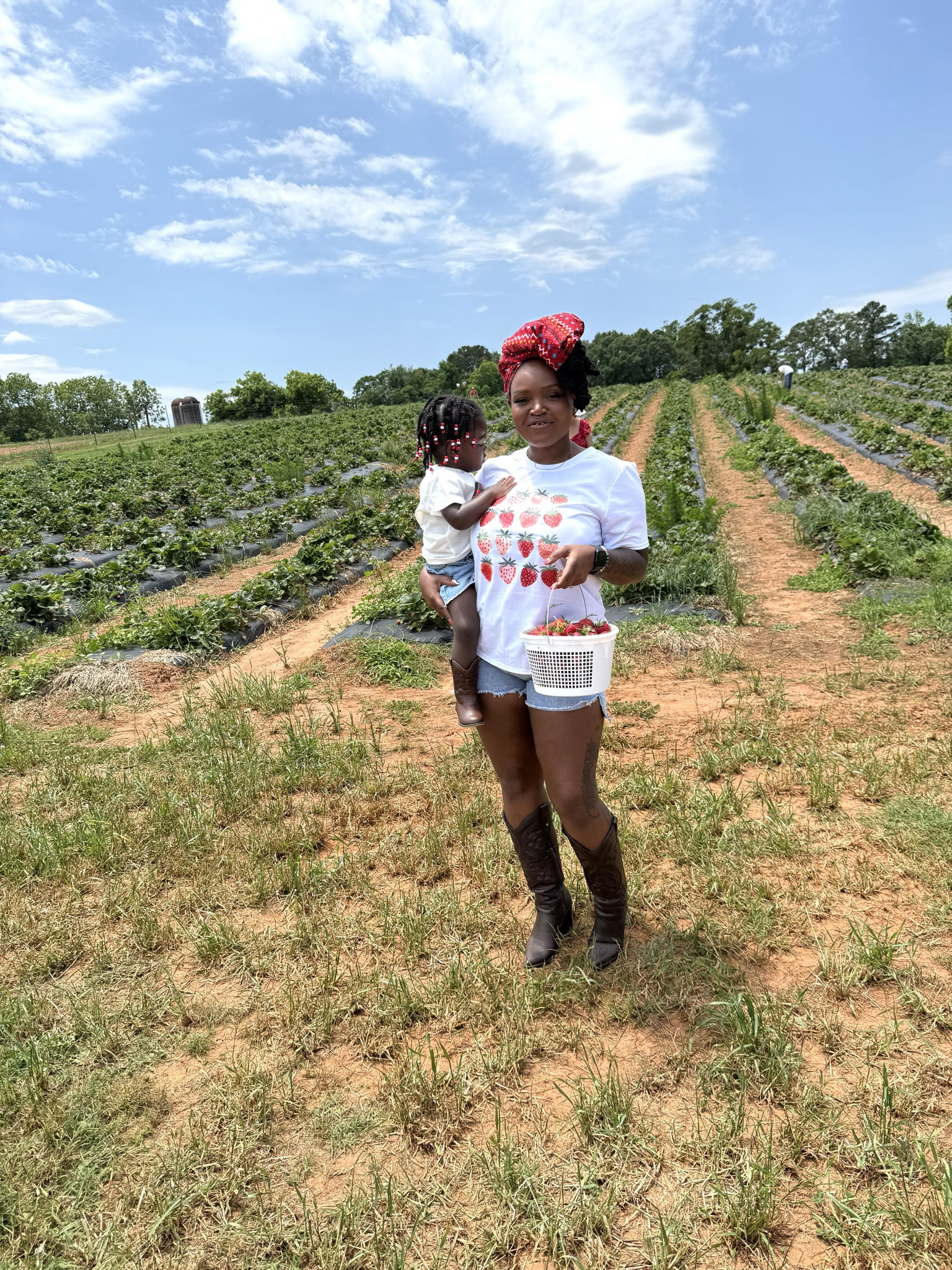 Mommy and me for Mother’s Day is just too cute. Matching  looks with my baby girl is one of my favorite ways to celebrate. It’s giving effortless, stylish, and perfect for photos, brunch, and making memories together.

Shop our mommy and me denim looks on my LTK.

#ShoppingWithPriiincesss #MommyAndMe #MothersDayOutfit #DenimStyle #MomAndMini #MatchingOutfits #FamilyStyle #LTKFamily #LTKFashion #SpringLooks #MomStyle #MiniFashion #OutfitInspo #AtlantaMom #Atlantamom #Atlantabloggers #Atlantablogger #AtlantaCreator #Atlantacontentcreators #Atlantacontentcreator