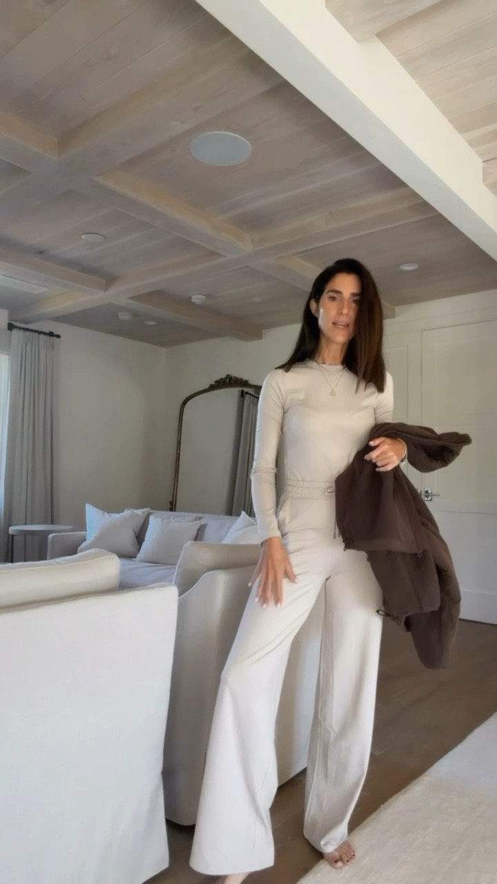 You guys know how much I love my matching sets and Vuori! Their fabric is a 11/10 for comfort and makes me feel confident without compromising comfort. I’m just shy of 5-7” wearing the size XS long sleeve and wide leg pants. Wearing the size small jacket   @vuoriclothing #vuoripartner 

#LTKHoliday #LTKootd #LTKgrwm