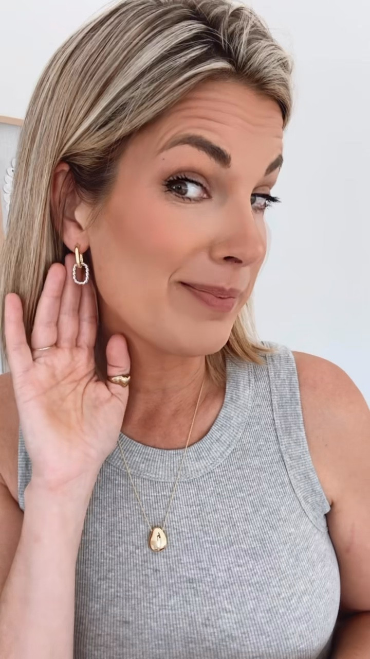 As someone who loves a capsule wardrobe, I focus on pieces that last and are versatile. I’ve had this ring from @analuisany for years and wear it to the gym, pool, shower, etc. and it still looks new! I also just added these new earrings (two-tone is going to be everywhere soon!) and necklace that I love.

#ad

#LTKmomlife #LTKMothersDay #LTKOver40