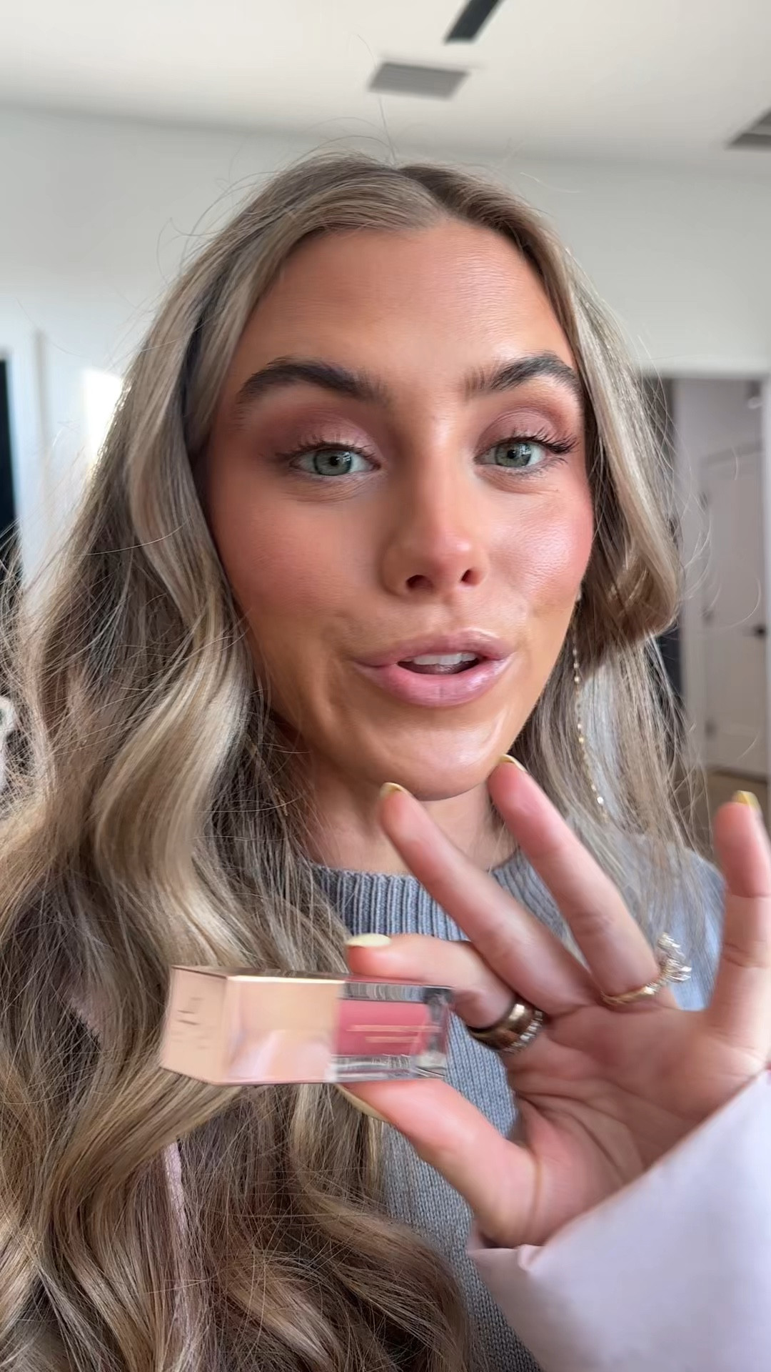 This is the mini majors set from Patrick ta! It includes the mini lip gloss, mini eyebrow gel, and the mini blush duo! This is the blush shade she’s seductive and the gloss in shade 30 ccs  ￼

#LTKBeauty #LTKselfcare #LTKgrwm