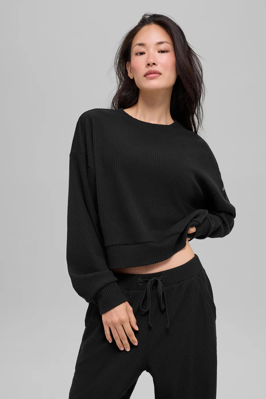 ALO | Muse Crewneck Neck Pullover Top in Black, Size: XS | Alo Yoga (US)