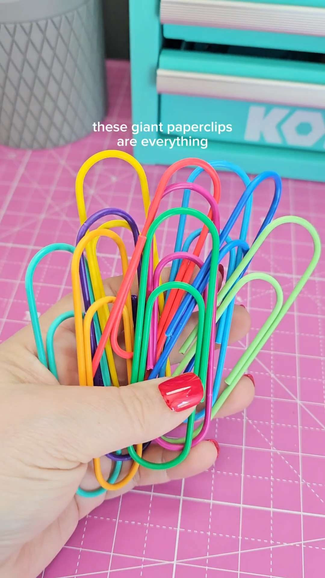 Love these giant colorful paperclips!  

 #LTKmomlife