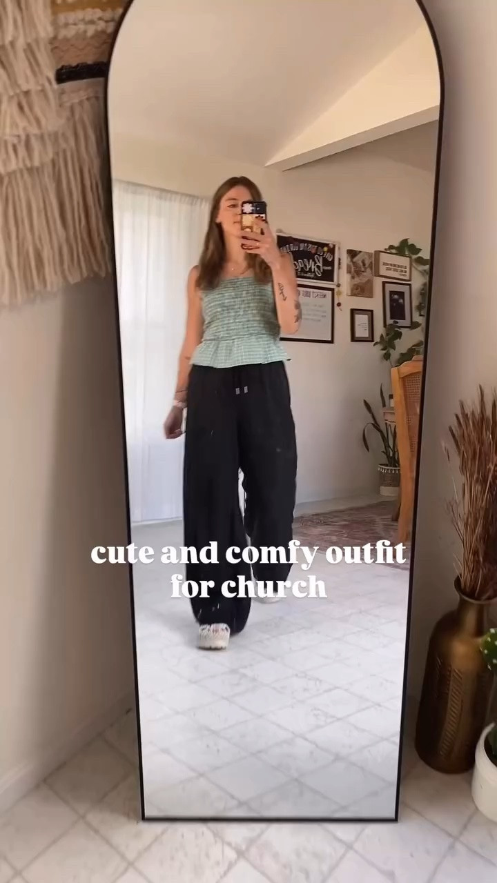 cute and comfy outfit for church this morning 🤎

a few of my favs: top from @oldnavy, pants from Tjmaxx, and these cute crotchet crocs are from @thesak 

everything will be listed on my LTK 🌸

#ootd #outfitinspo #outfitideas #outfitoftheday #cuteandcomfy