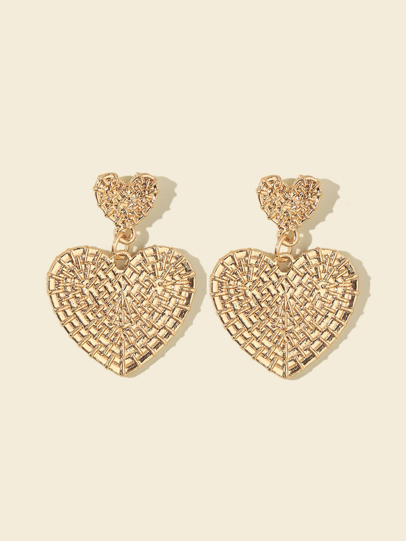Heart Charm Drop Earrings SKU: swear18200825602(1000+ Reviews)$1.00Make 4 payments of $0.25 $0.95... | SHEIN