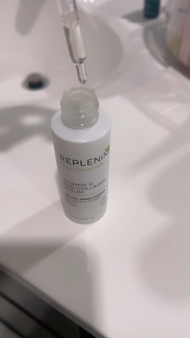 Vitamin C serum

Skincare
Glowing skin
Hydrating 
Brightening
Collagen
Anti-aging 



#LTKFind #LTKbeauty #LTKSeasonal