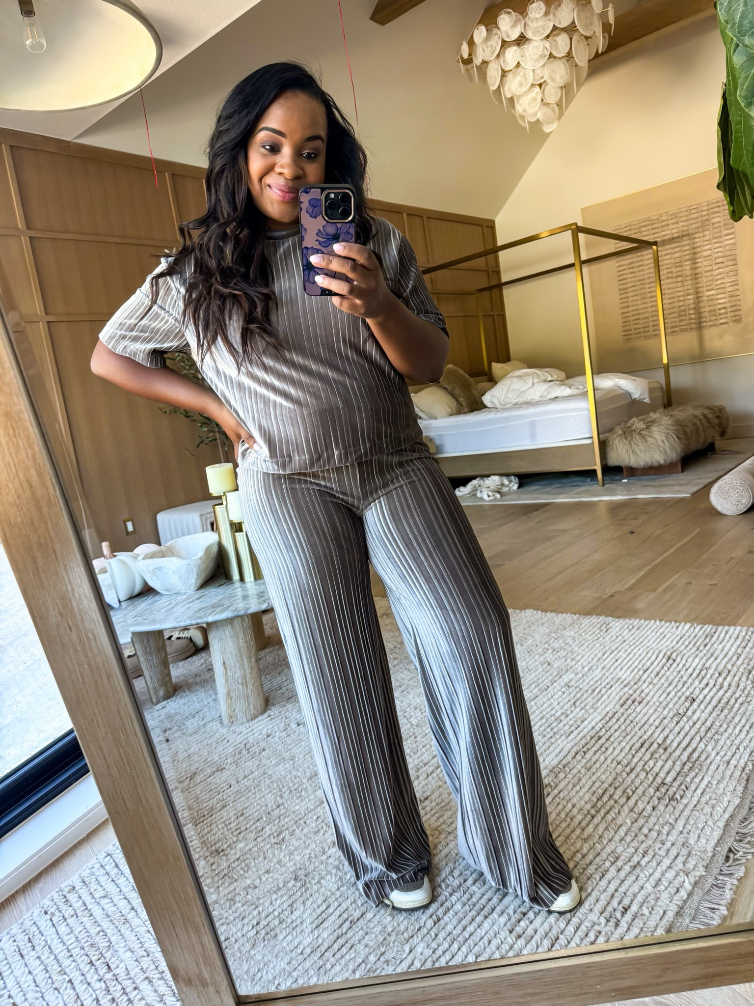 $35 set perfect for lounge or to dress up for holidays!

#LTKHoliday #LTKSaleAlert #LTKSeasonal