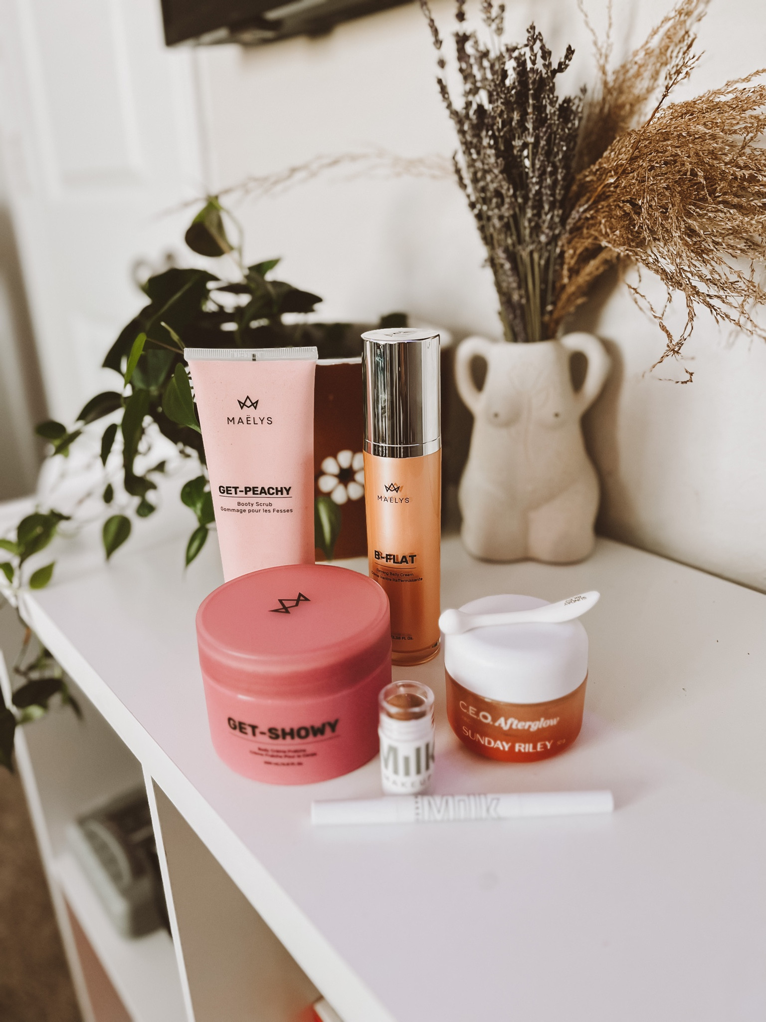 some of my favorites 🦋

#LTKFind #LTKbeauty