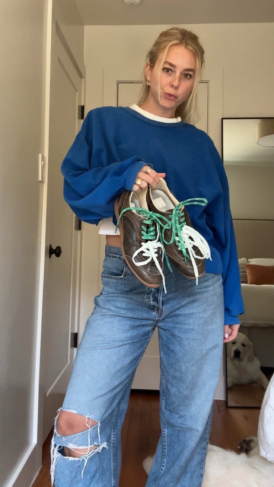 ripped jeans were never out in my book 🤌🏼🤌🏼🤌🏼

#LTKShoeCrush #LTKItBag #LTKStyleTip