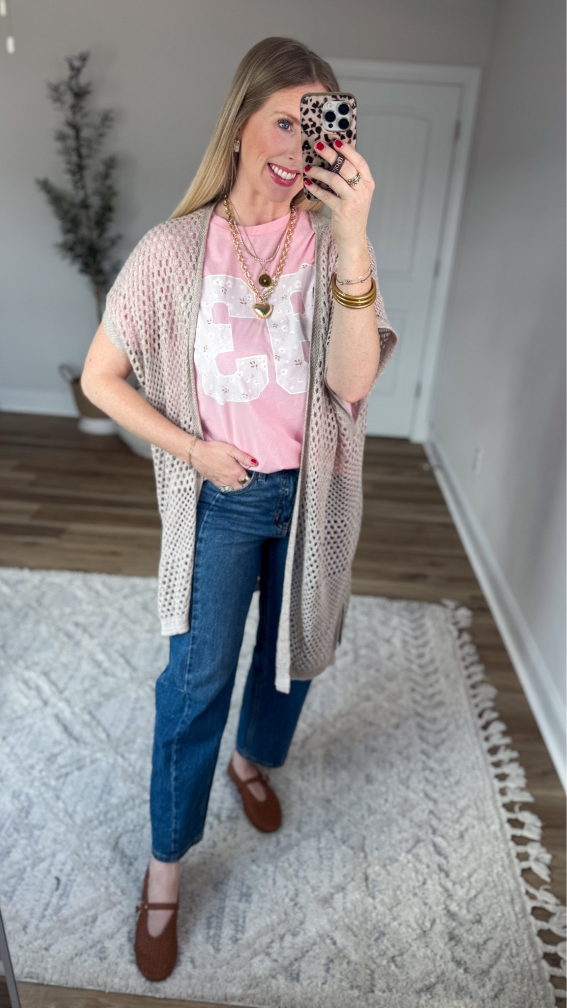 Daily try on, Walmart outfit, Walmart fashion, Walmart try on, graphic tee, time and tru 

#LTKootd #LTKmomlife