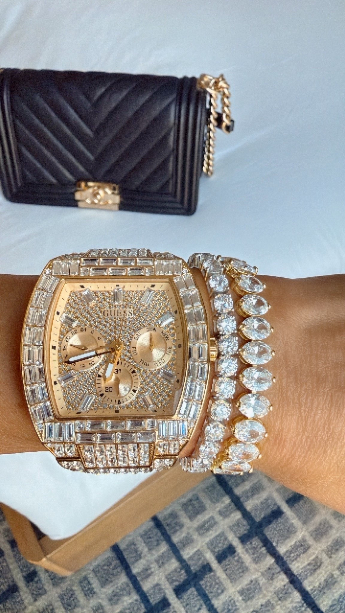 ✨ Loving the mix of my bold watch with the sparkle of my tennis bracelets! It’s giving just the right touch of affordable luxe✨

#fashionfinds #watchstyle #armcandy #jewelrylove #styledetails #bougieonabudget #fashionfinds
#styleinspo #glamstyle #fashiongoals #stylecrush #elevatedstyle
