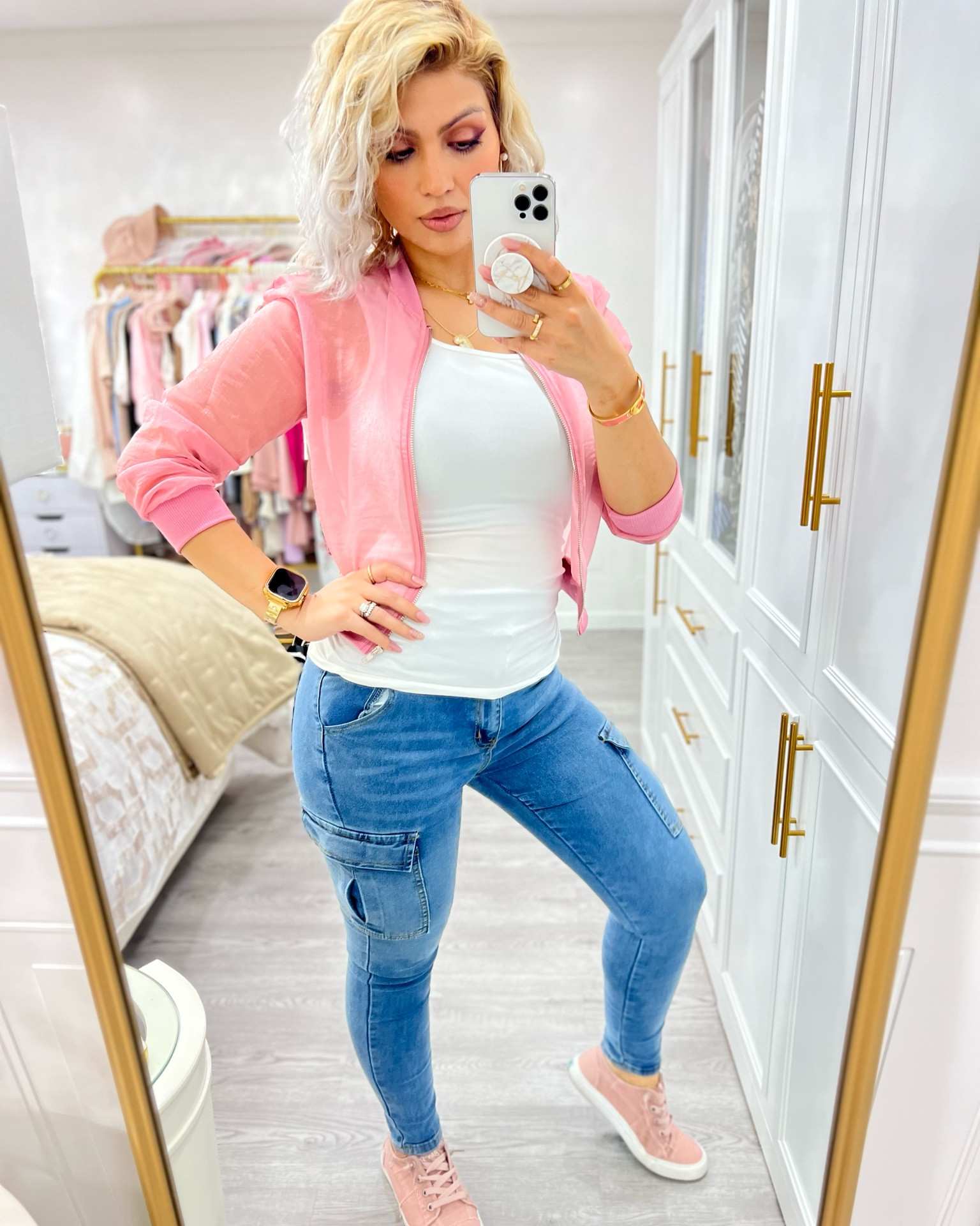 Keeping up with Style! (Shein OOTD) tops size S, jeans size 4 or 27, shoes size 8.5

#LTKFindsUnder50 #LTKStyleTip #LTKShoeCrush