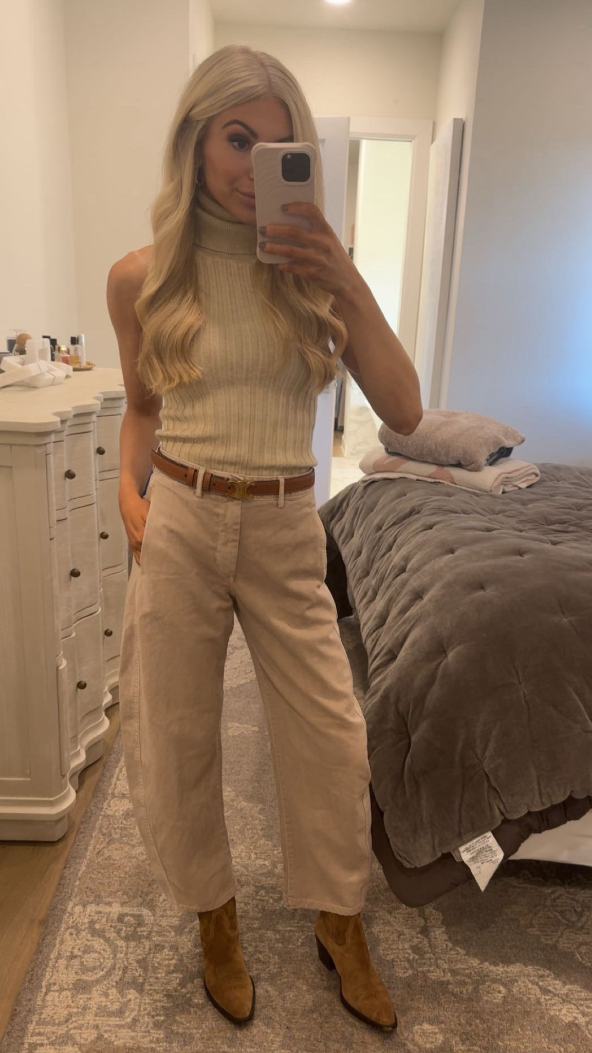 So obsessed with these Gap pants!!! Wearing size 0 

#LTKCyberWeek #LTKgrwm #LTKGiftGuide