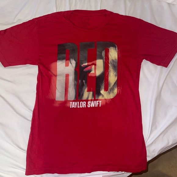 Taylor Swift RED T-Shirt | Poshmark