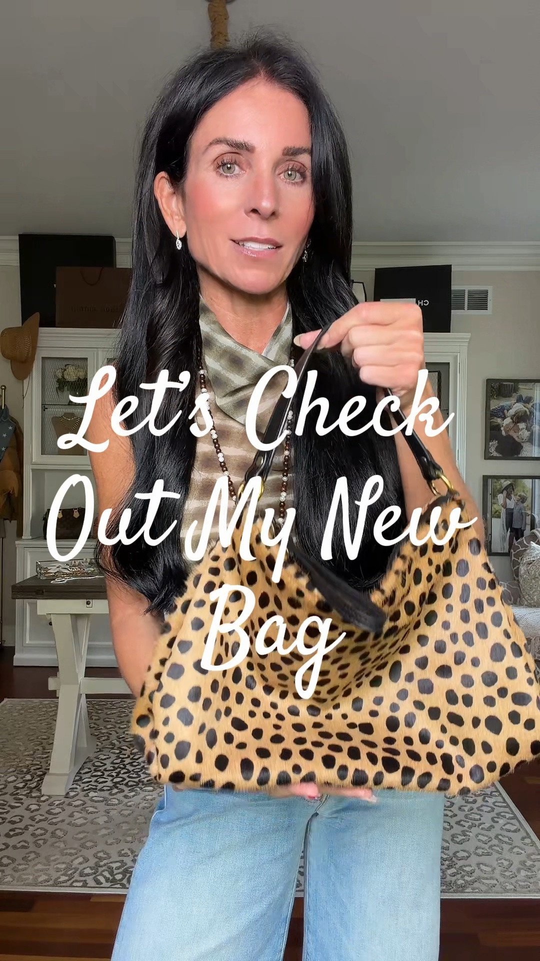 The most beautiful leopard bag for fall!

#LTKootd #LTKSeasonal