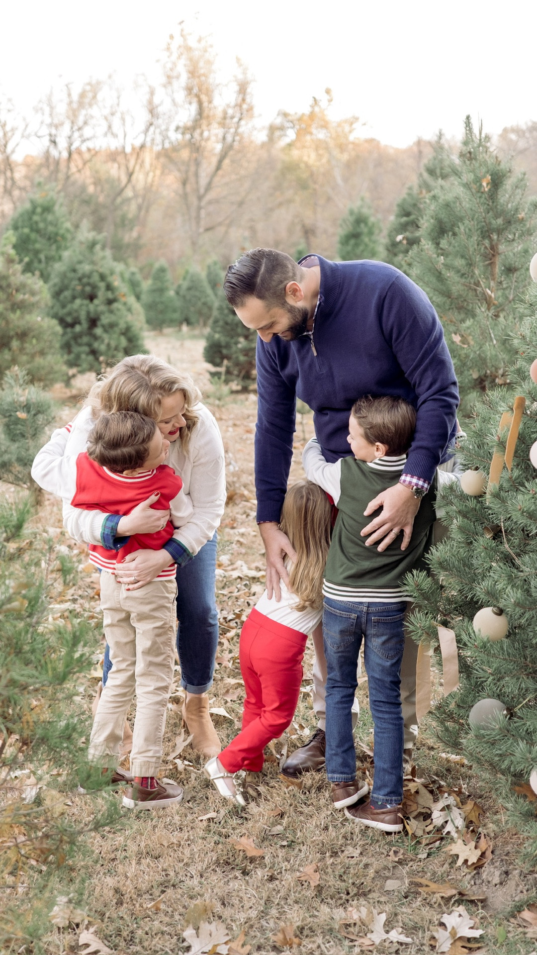 The real MVP of Christmas photo season 🎄🙌 My husband handled all the kids’ outfits, hair, and chaos so I could actually get ready and be on time 😅❤️ Cheers to the fun chaos of family Christmas photos!
Shop our coordinating Christmas photo outfits below 👇
#ChristmasFamilyPhotos #HolidayPhotoOutfits #FamilyPhotoInspo #LTKHoliday #FamilyFashion



#LTKdayinmylife #LTKHoliday #LTKgrwm