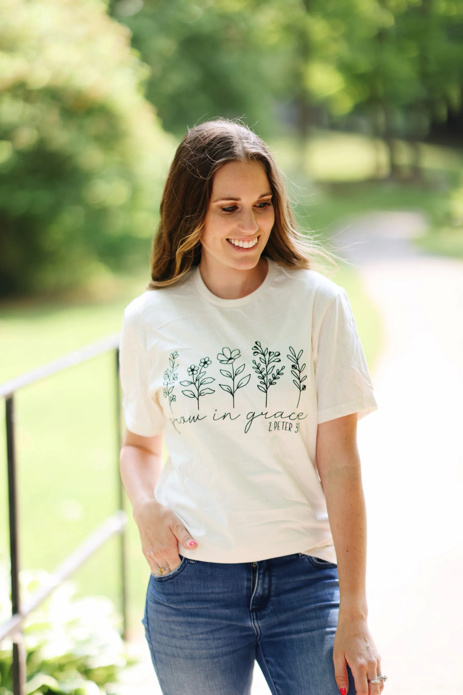 Grow in Grace Graphic Tee (S-2X) | The Boxed Bowtique