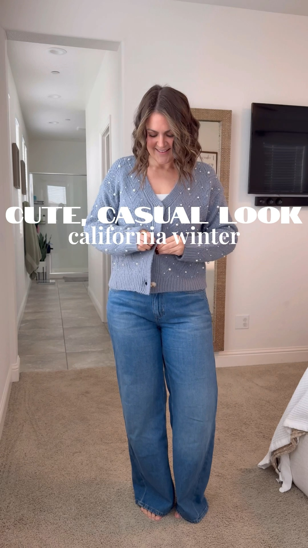 Casual winter look, when you don’t wanna look like Christmas 

Jeans, 31
Tank, large
Sweater, large
Sneakers, true size 10

Casual outfit, size 12, mom style, cardigan, free people, Nordstrom rack

#LTKFindsUnder100 #LTKMidsize #LTKootd