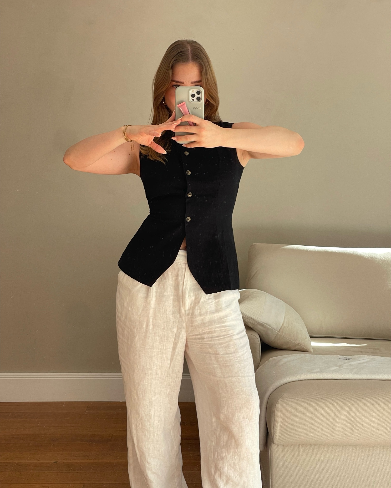 A classy office fit always slays 🫰🏻✨
#officeoutfit #classy #blazervest #vest #blazer 

#LTKWorkwear #LTKStyleTip #LTKSeasonal