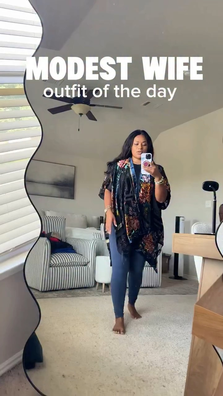 the ladies have been asking for more modest outfit inspiration that still looks feminine & chic! Let me know what you guys want links to