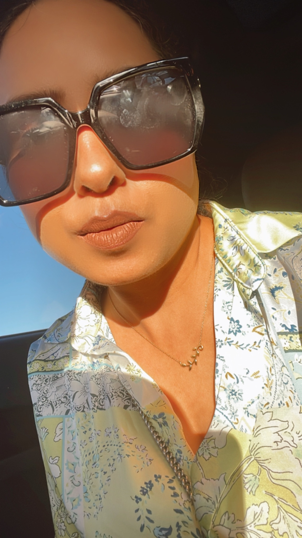 This lipstick is just perfect for fall🍂
glasses are from forever21.🤩

#fallfashion #falllips #falllipstick #mattelips #fallbeautytrend #fallmakeup #fallfashion #beautyproductstrending #lipstickforfall

#LTKbeauty #LTKstyletip #LTKU