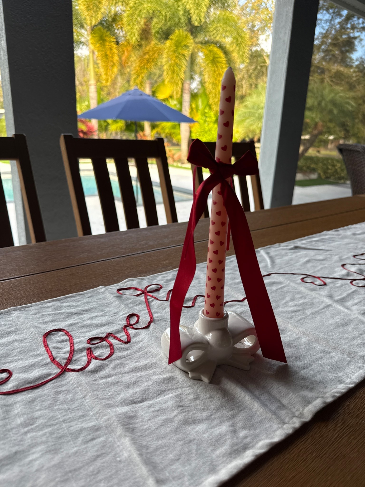 Valentines table setting 

#LTKSeasonal #LTKdayinmylife